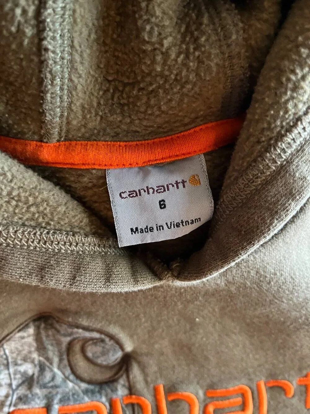 Carhartt olive-brown camo logo hoodie 6 - Picture 3 of 8